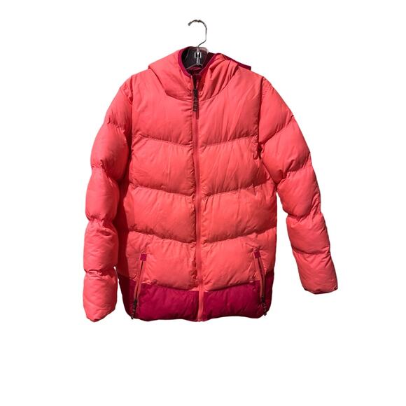 Girls Champion Puffer Jacket. Size XL (14-16)